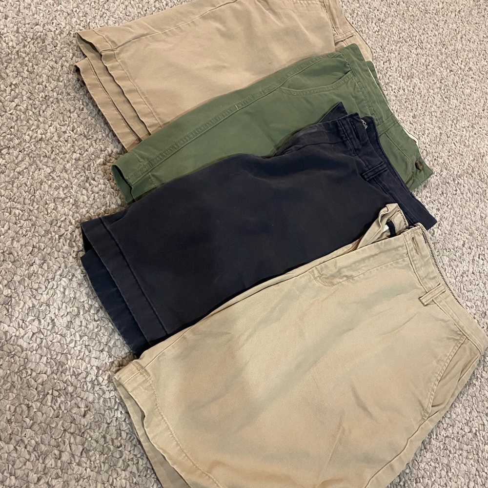 4 pairs of mens Nautical shorts size 34